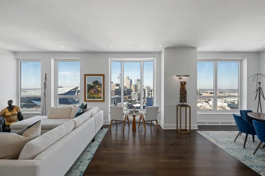 1111 W River Parkway #24A, Minneapolis, MN 55415 - #2