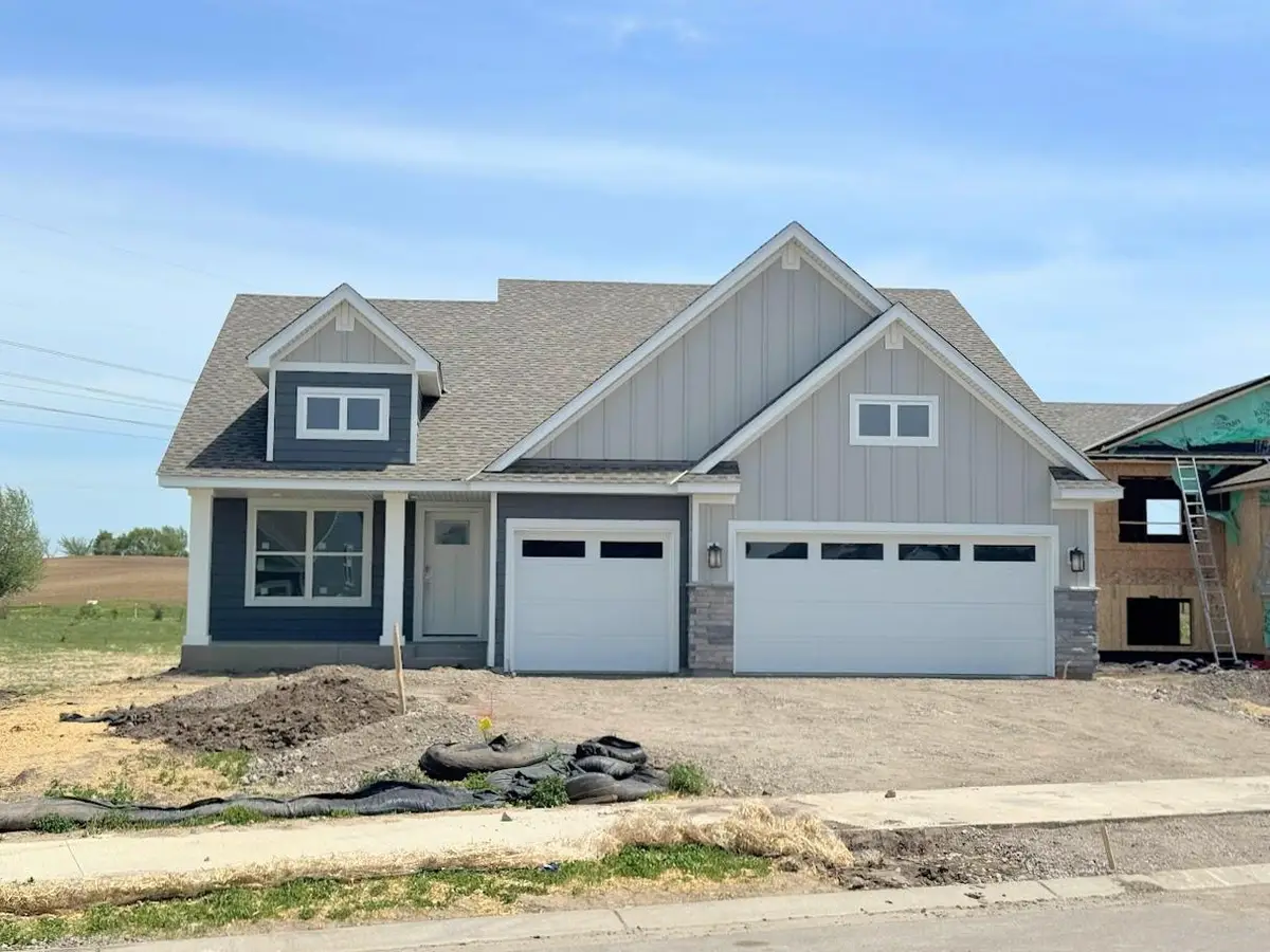 8550 Farmstead Avenue Ne, Monticello, MN 55362 - #1
