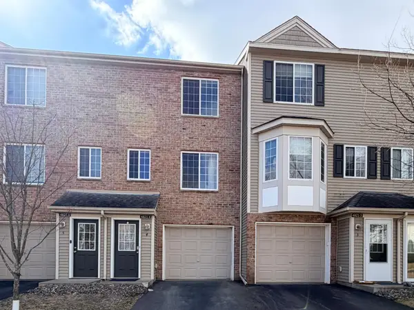 4821 Elm Drive N #4, Hugo, MN 55038