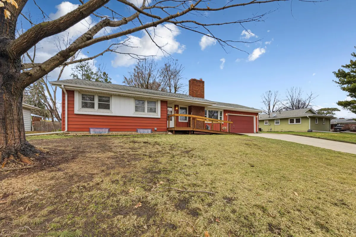 2123 Fox Place, Saint Paul, MN 55120 - #1