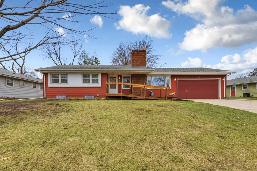 2123 Fox Place, Saint Paul, MN 55120 - #2