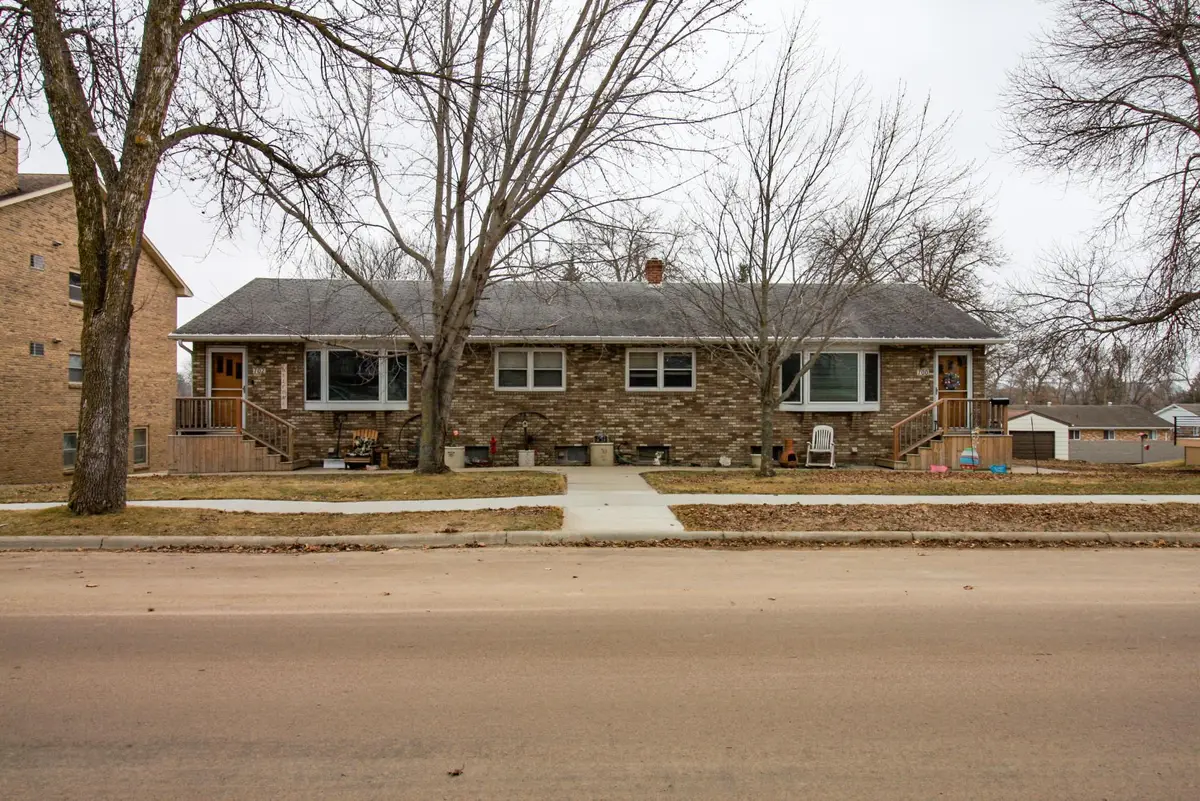 700 E Summit Avenue, Fergus Falls, MN 56537 - #1