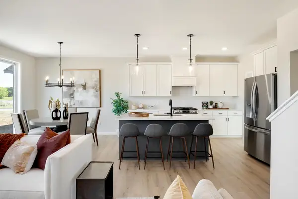 11685 202nd Street W, Lakeville, MN 55044