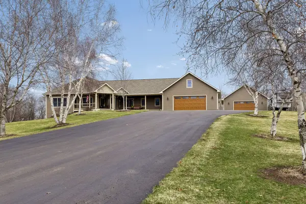 677 Kinney Road, Hudson, WI 54016