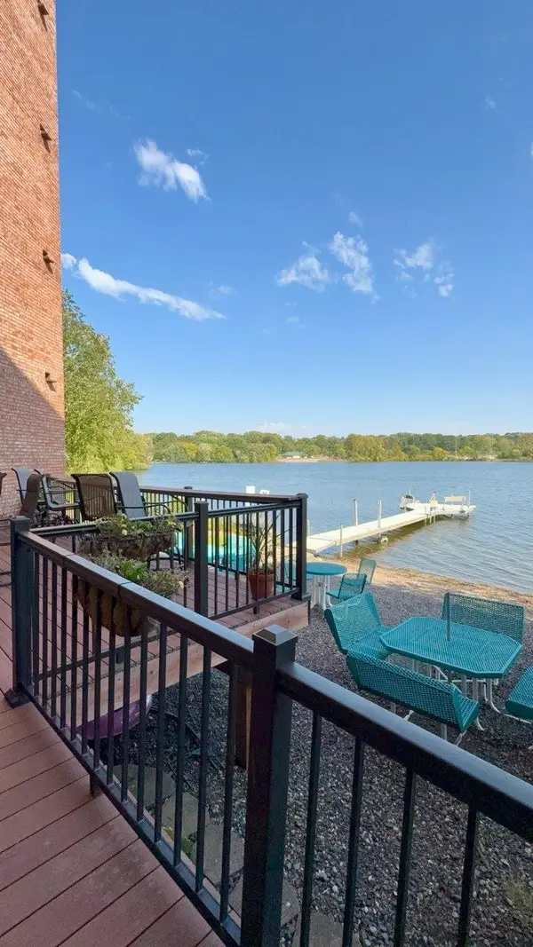 329 Geneva Avenue N #411, Saint Paul, MN 55128