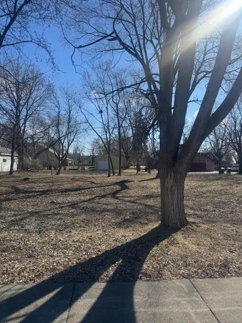 126 8th Avenue N, Waite Park, MN 56387