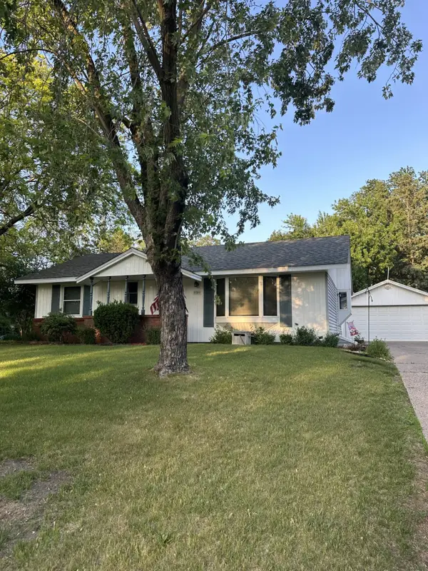 11311 Swallow Street Nw, Minneapolis, MN 55433
