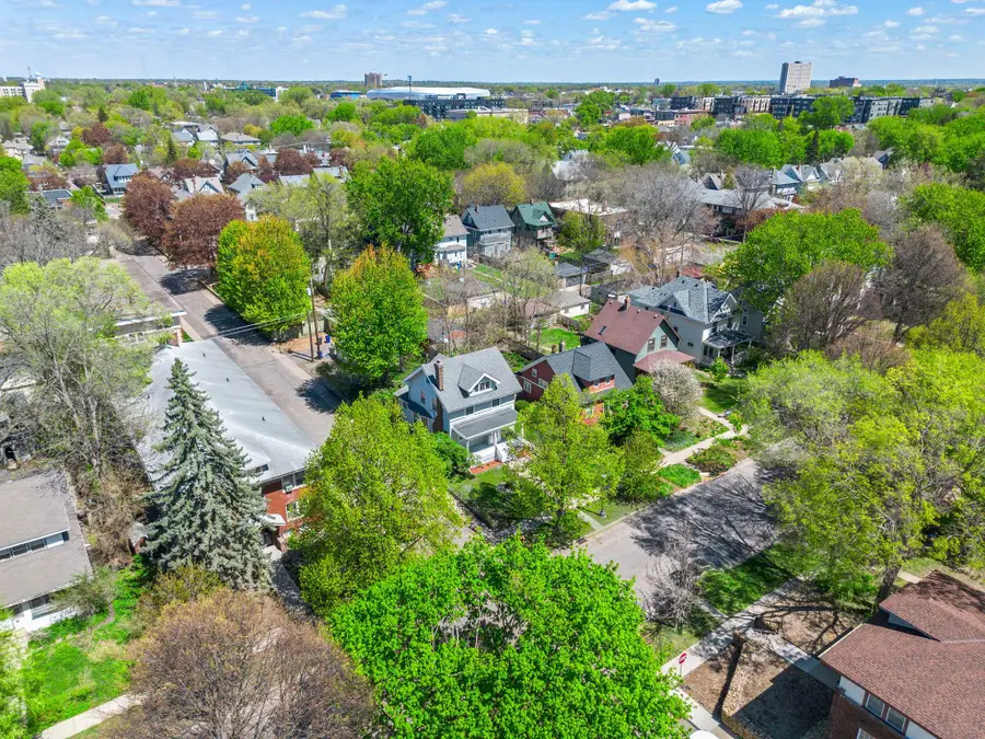1699 Ashland Avenue, Saint Paul, MN 55104 - #2
