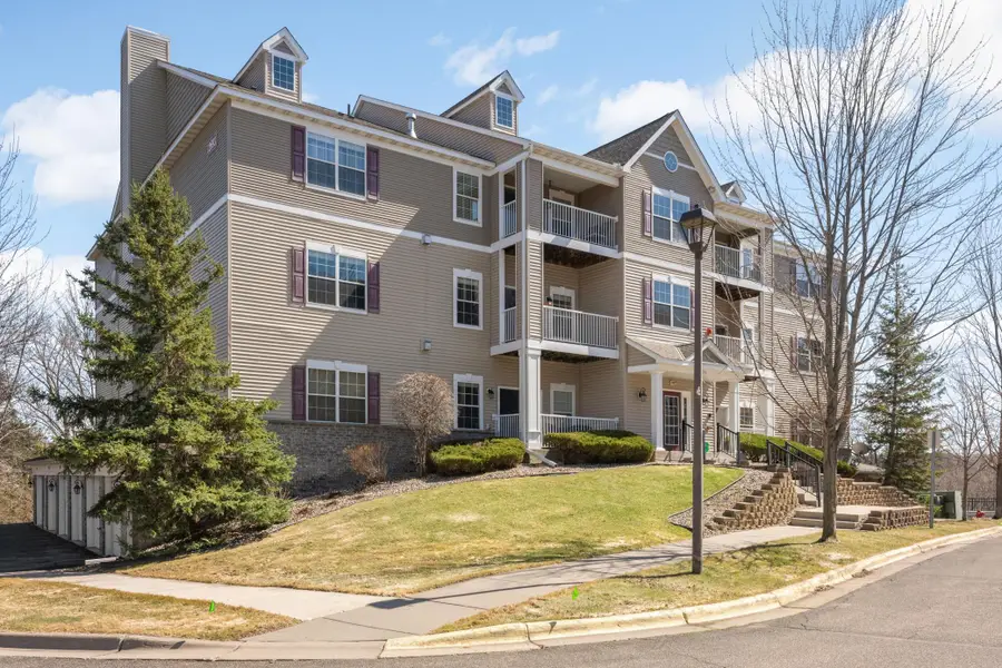 12693 Collegeview Drive #201, Eden Prairie, MN 55347 - #3