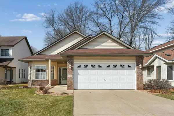 8040 Benjamin Street Ne, Minneapolis, MN 55432