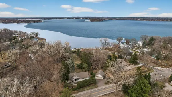 2775 County Road F E, Saint Paul, MN 55110