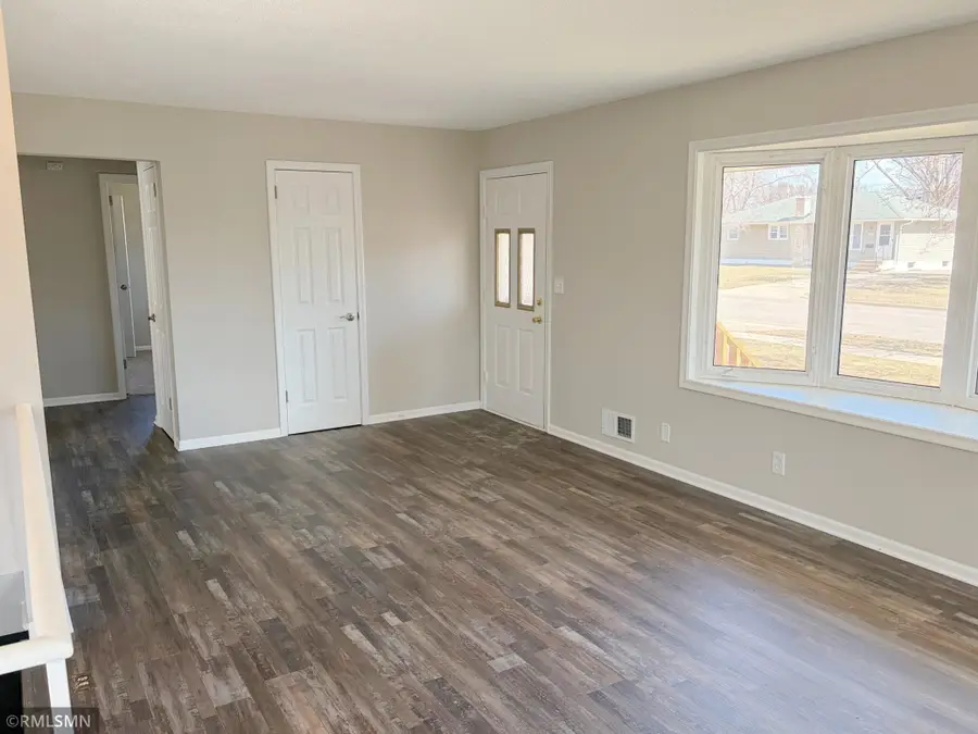 7113 Halifax Avenue N, Minneapolis, MN 55429 - #2