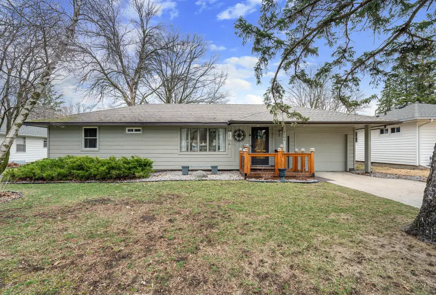 2104 W Oakland Avenue, Austin, MN 55912 - #2