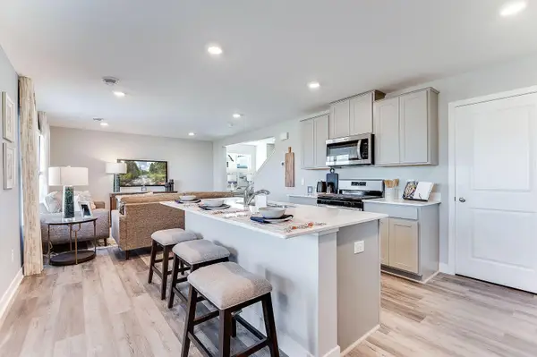 2065 Highview Terrace, Shakopee, MN 55379