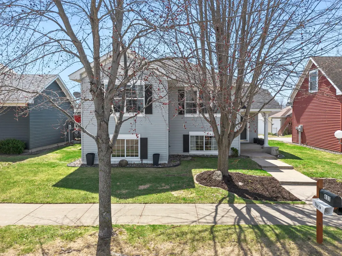 631 13th Avenue Sw, Cambridge, MN 55008 - #1