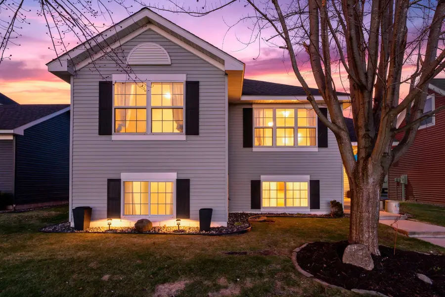 631 13th Avenue Sw, Cambridge, MN 55008 - #3