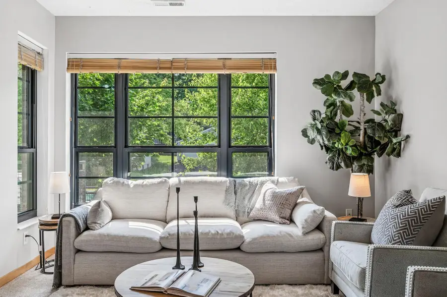 820 Emerald Street #110, Saint Paul, MN 55114 - #2