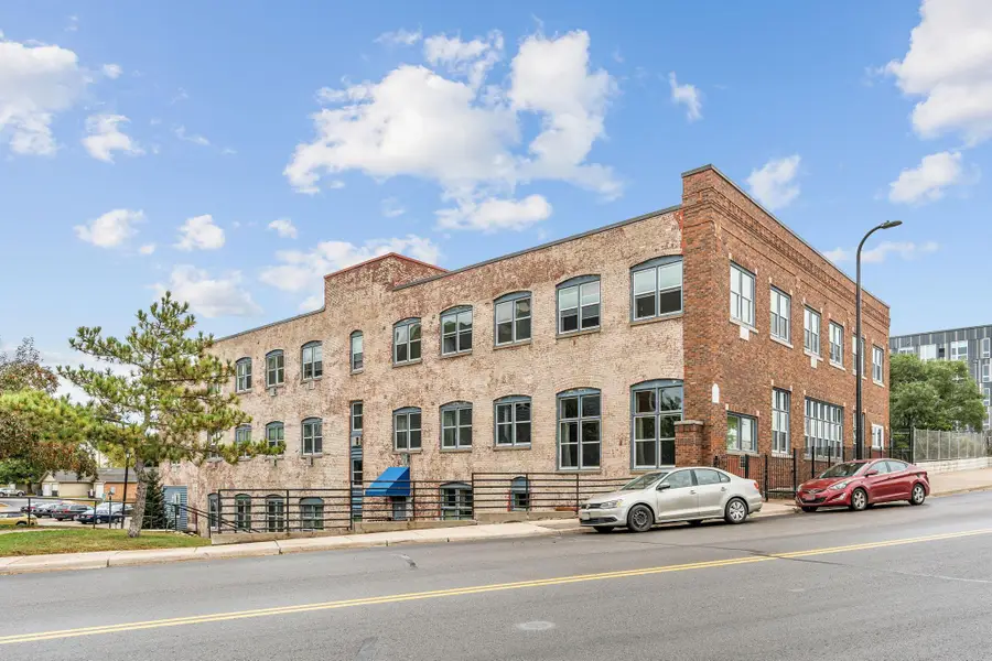 215 7th Street Ne #301, Minneapolis, MN 55413 - #2