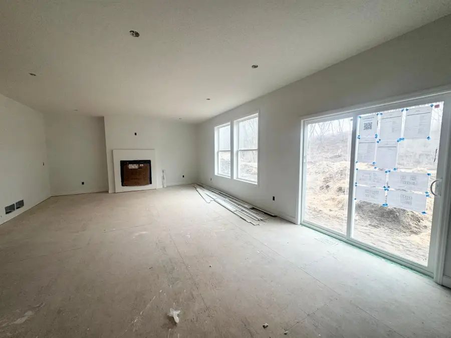 2642 Aspen Drive, Shakopee, MN 55379 - #3