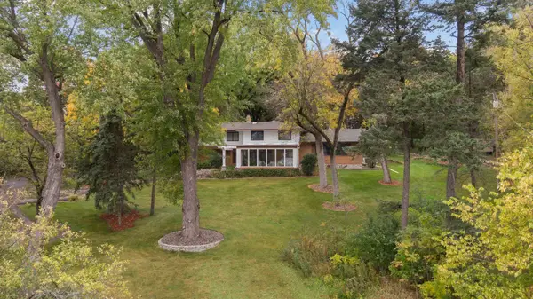 655 Keller Parkway, Saint Paul, MN 55117