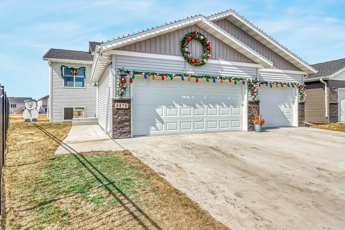 6879 67th Street S, Horace, ND 58047 - #1