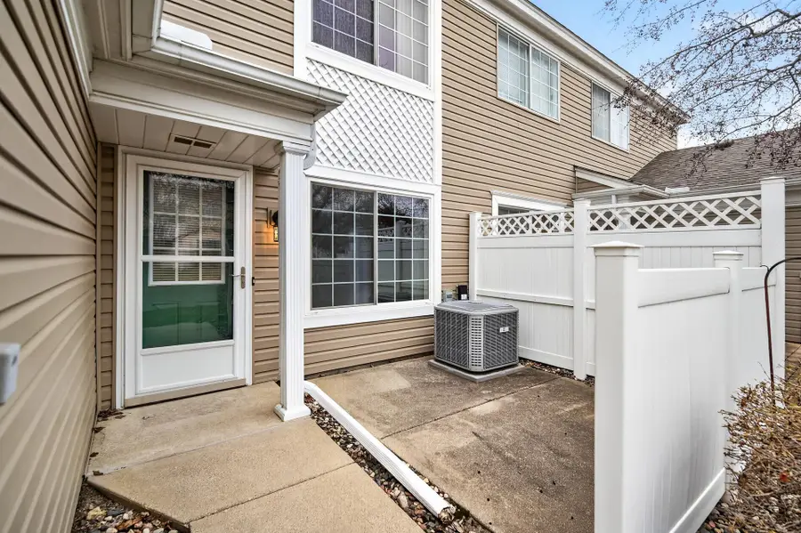 1925 Southcross Drive W #1306, Burnsville, MN 55306 - #3