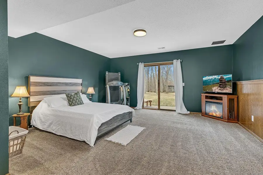 1030 NW 4th Avenue Nw, Milaca, MN 56353 - #3