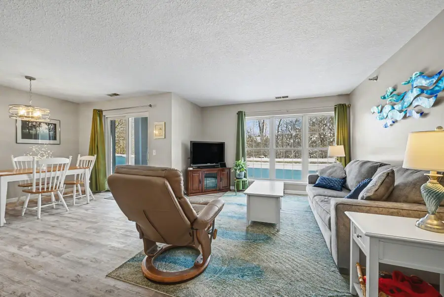 6165 Chasewood Parkway #1, Hopkins, MN 55343 - #2