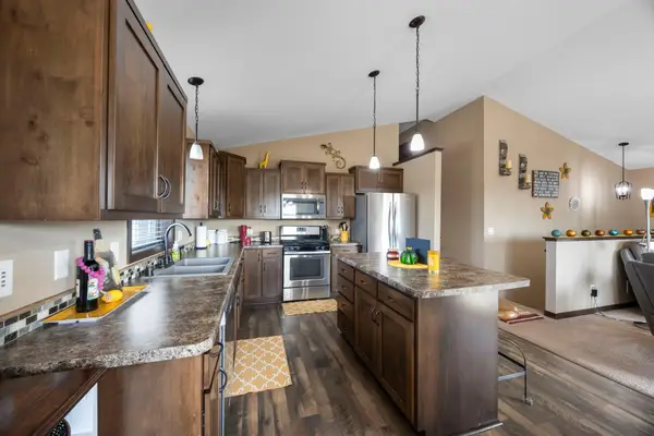 13883 306th Avenue Nw, Princeton, MN 55371