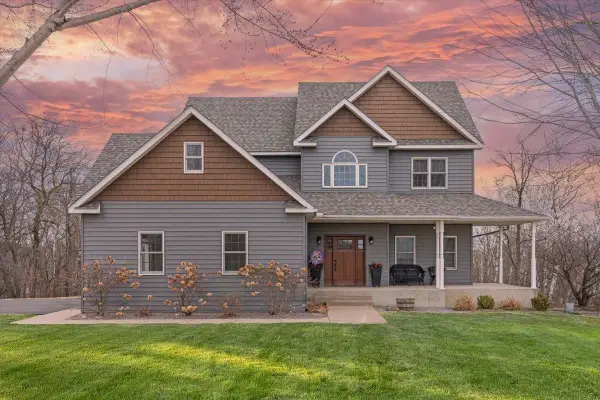 10555 Raven Loop Ne, Foley, MN 56329