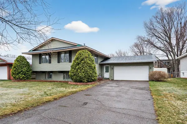 187 Valleyside Drive, Saint Paul, MN 55119