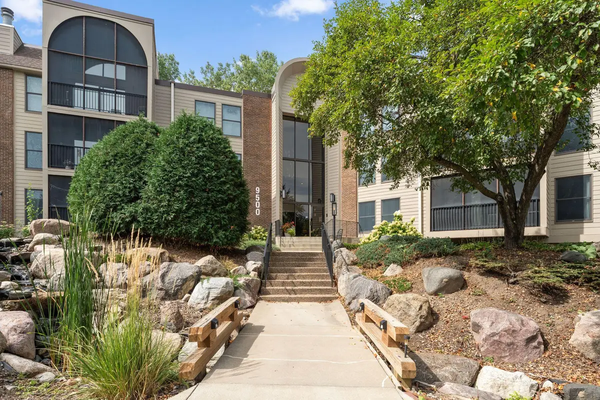 9500 Collegeview Road #206, Minneapolis, MN 55437 - #1