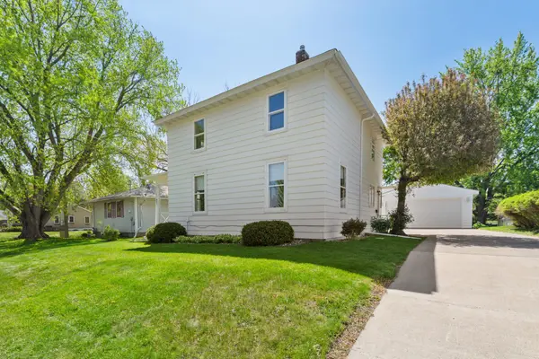 807 2nd Street Sw, Faribault, MN 55021