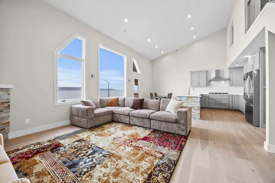 1301 N Lakeshore Dr #202, Lake City, MN 55041 - #2