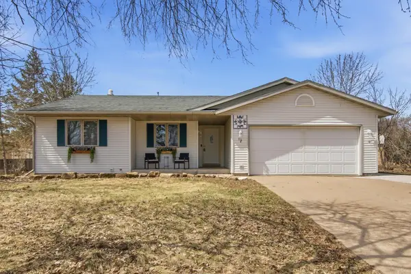 411 21st Street Ne, Menomonie, WI 54751