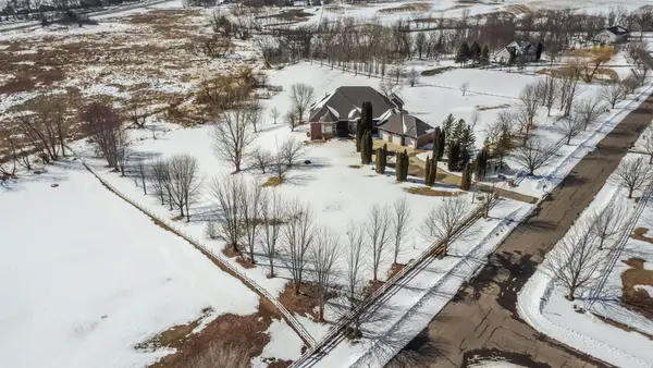 5241 Yvette Street, Loretto, MN 55357