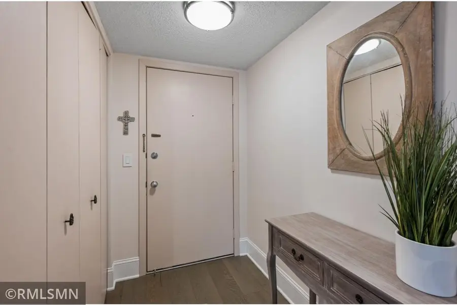 26 10th Street W #601, Saint Paul, MN 55102 - #3