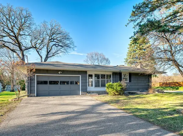 625 Rosswood Lane, Wayzata, MN 55391