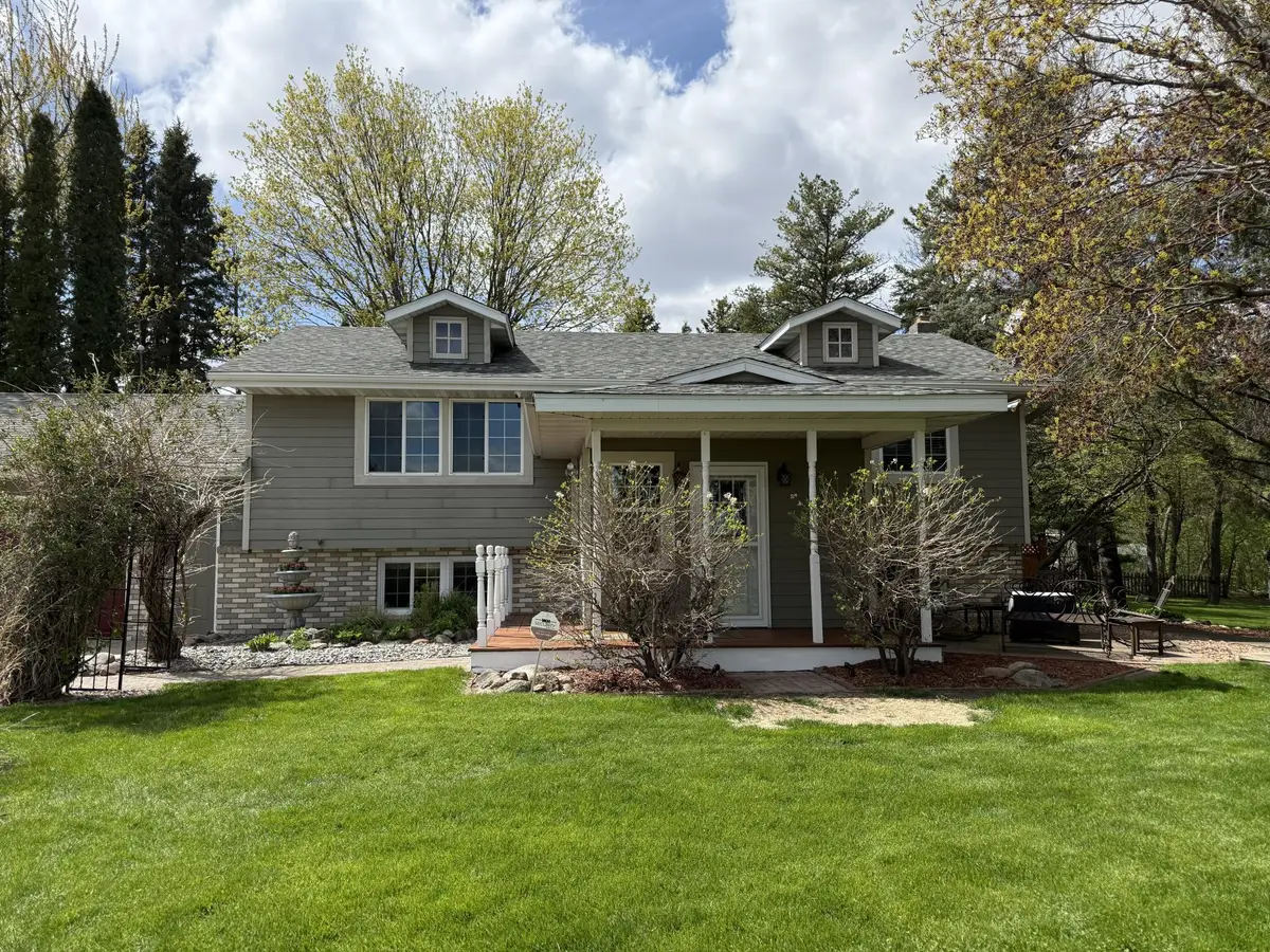 6517 County Road 5 Nw, Annandale, MN 55302 - #1