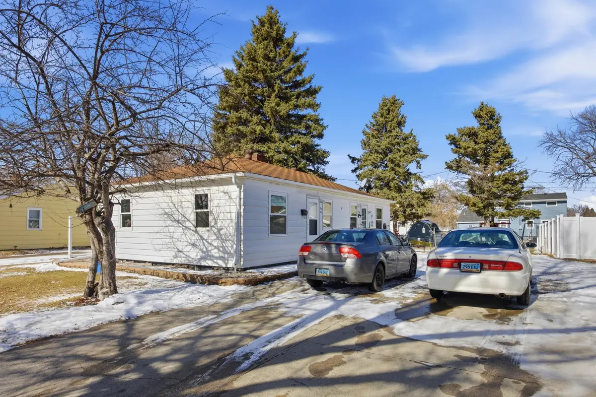1837-1839 7th Avenue S, Fargo, ND 58103 - #1
