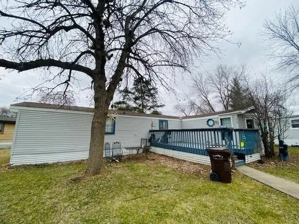 210 Biscayne Lane, Rockford, MN 55373