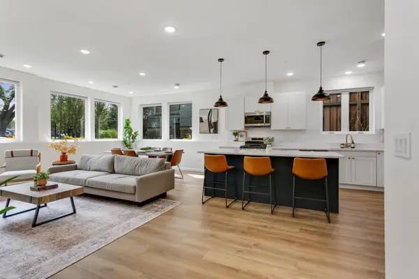 3310 Lyndale Avenue S, Minneapolis, MN 55408