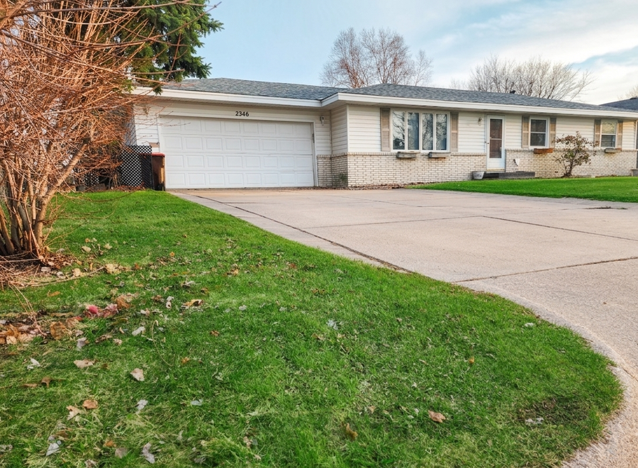 2346 Standridge Avenue, Saint Paul, MN 55109 - #2