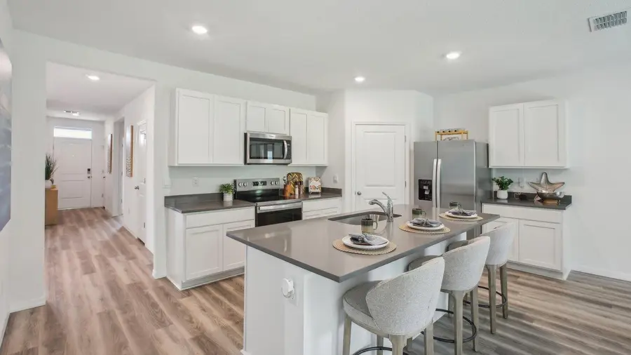 2141 Bluff Heights Drive, Shakopee, MN 55379 - #2