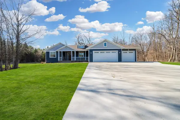 5201 Colonial Court Ne, Alexandria, MN 56308