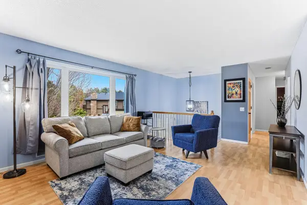 2866 Castleford Court, Saint Paul, MN 55125