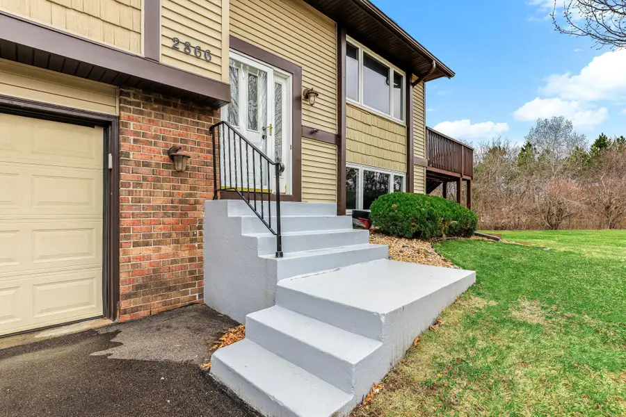 2866 Castleford Court, Woodbury, MN 55125 - #2