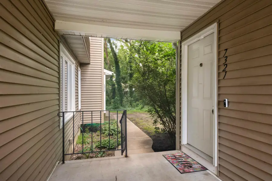 7321 Woodstock Curve, Minneapolis, MN 55438 - #3