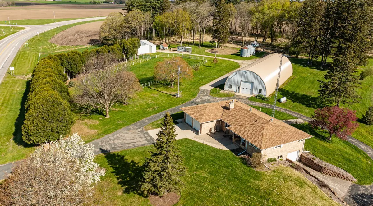 5642 County Road 5 Nw, Byron, MN 55920 - #1