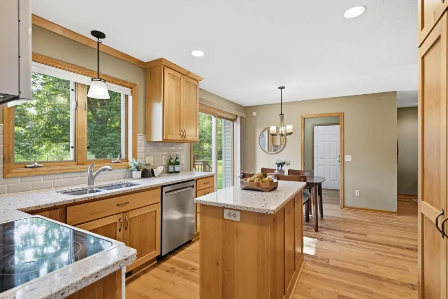 2222 Parkview Lane, Woodbury, MN 55125 - #3